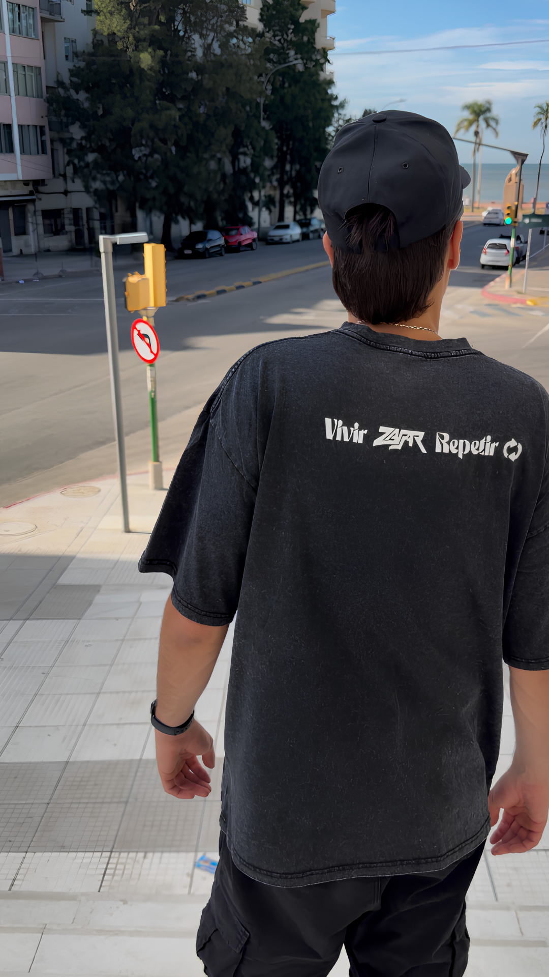VIVIR ZAFAR REPETIR // Negro Stonewash