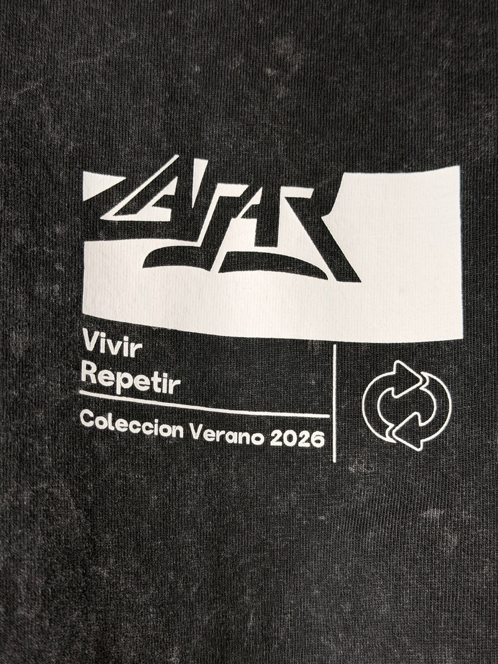 VIVIR ZAFAR REPETIR // Negro Stonewash